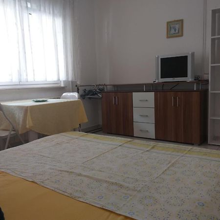Beach Apartments Nemira Omiš Εξωτερικό φωτογραφία